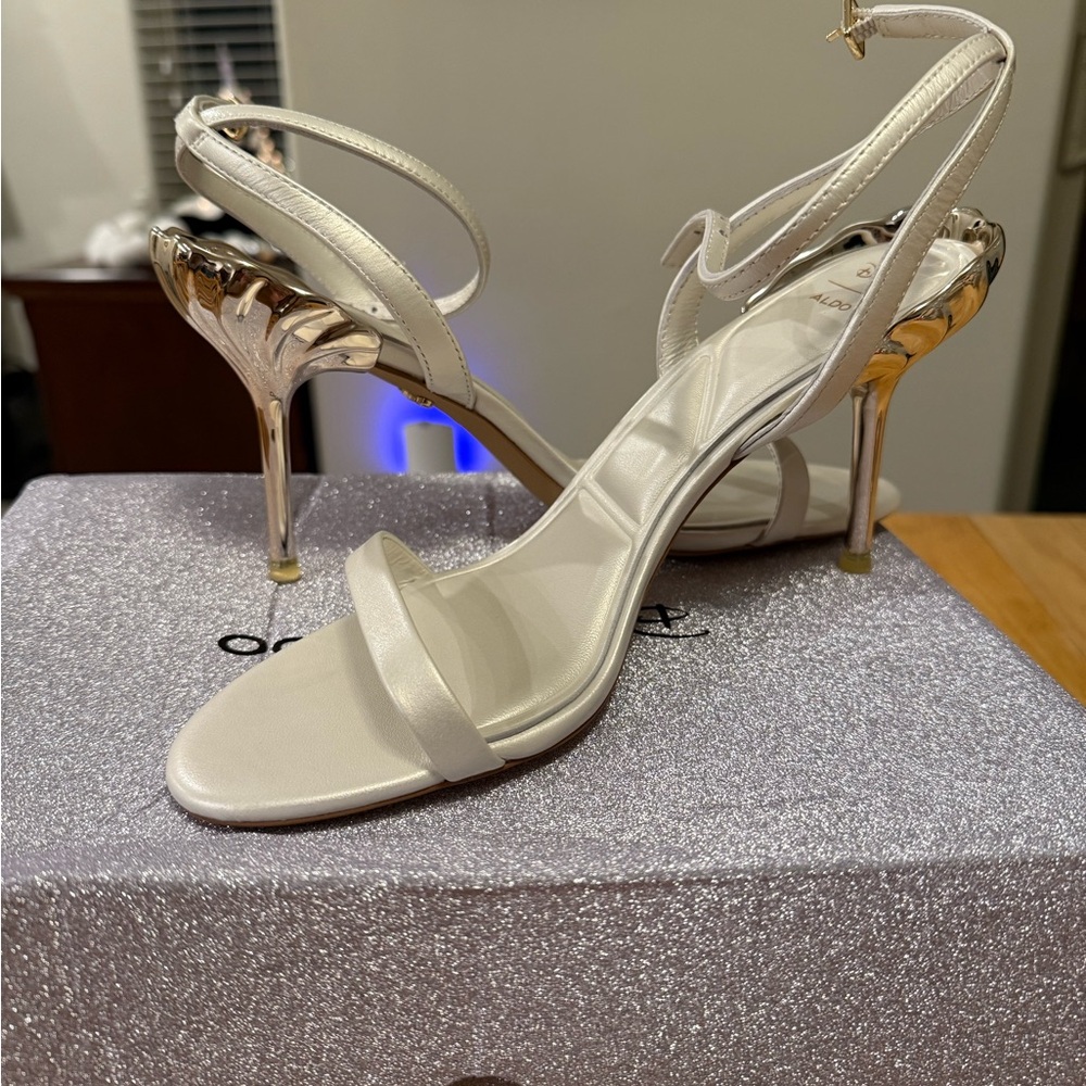 NWT In Box Disney x Aldo 3.5 inch Strappy Heel Metal Heel size 7.5